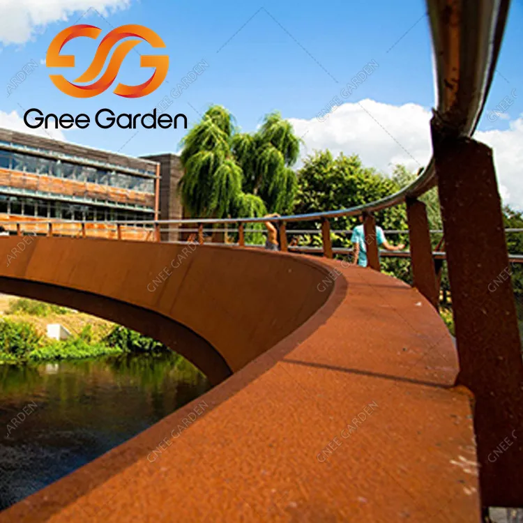 Pont en acier Corten